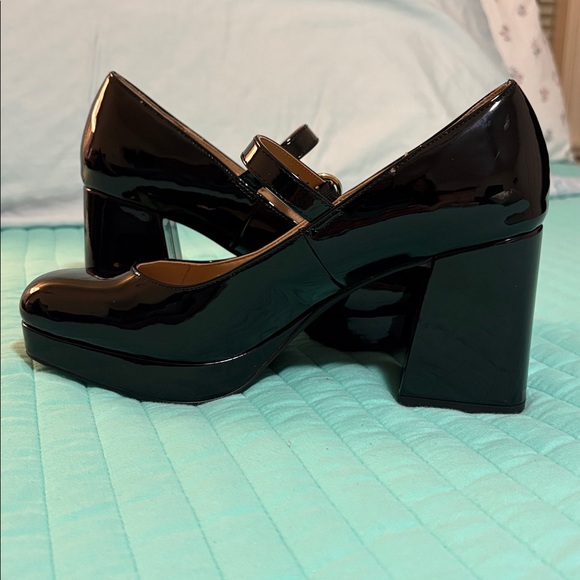 Crown & Ivy Black Patent Mary Jane Heels - Picture 6 of 13